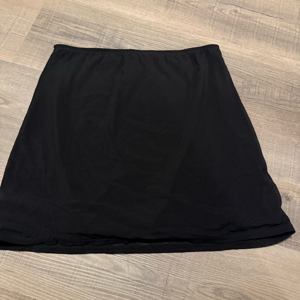 Urban Outfitters Black Women's Basic Silkish Slip/Sheerish Style Mini Skirt